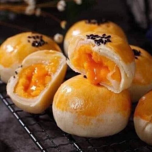 Bánh Trung Thu ngàn lớp trứng chảy Liu Xin Su
