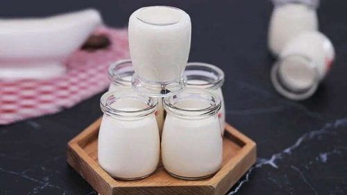 Cách làm sữa chua thơm ngon, sánh mịn đơn giản tại nhà