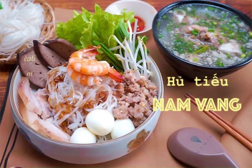 Cách nấu hủ tiếu Nam Vang đơn giản đúng chất Nam Bộ