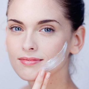 9 Kem Dưỡng Da Mặt Tốt Nên Sử Dụng Mùa Hè