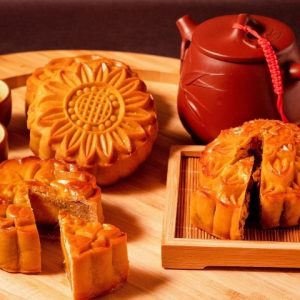 Cách làm bánh trung thu thập cẩm truyền thống